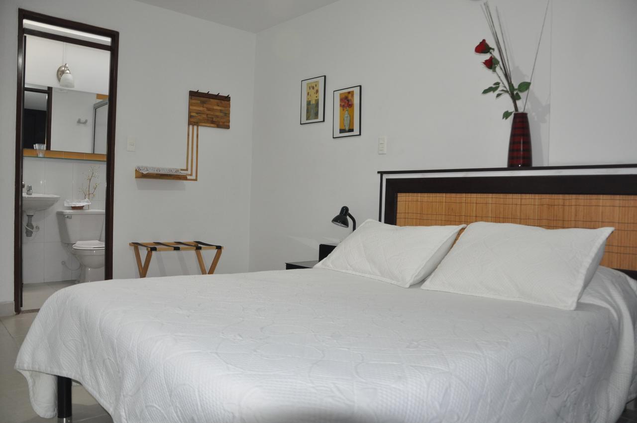 Hotel Meson De Las Flores Armenia Kültér fotó